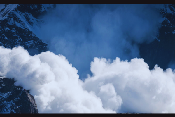 TRAGEDY IN THE HIMALAYAS: DEADLY AVALANCHE SWALLOWS 55 WORKERS! – RESCUE MISSION FIGHTS TIME & SNOWFALL!